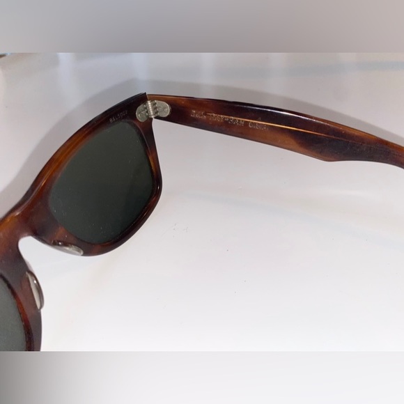 Vintage B&L Bausch & Lomb Ray Ban original WAYFARER tortoise sunglasses - Picture 3 of 4